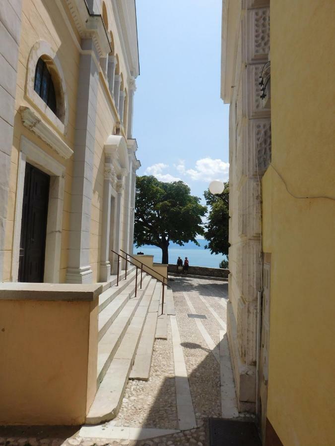 Old Beauty Apartment Novi Vinodolski Exterior photo