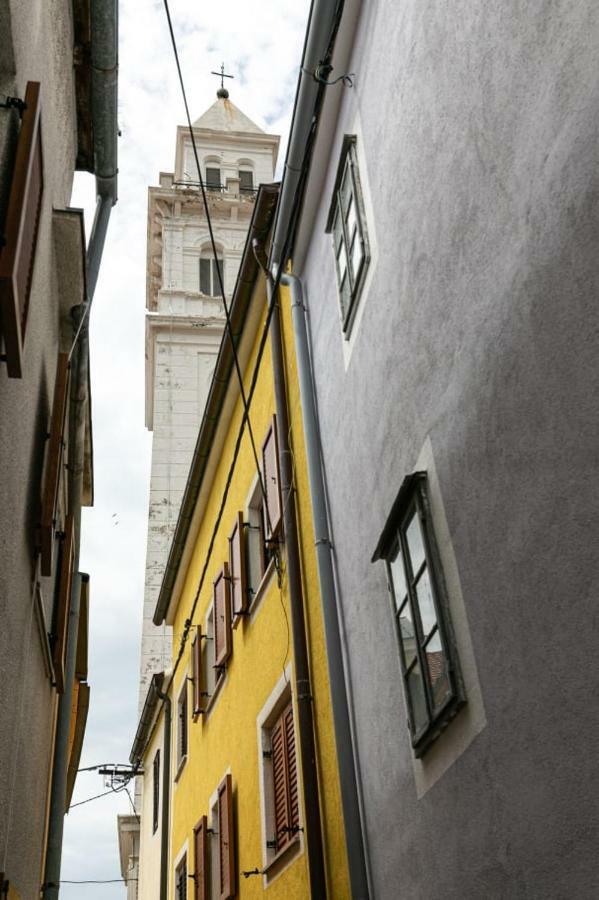 Old Beauty Apartment Novi Vinodolski Exterior photo